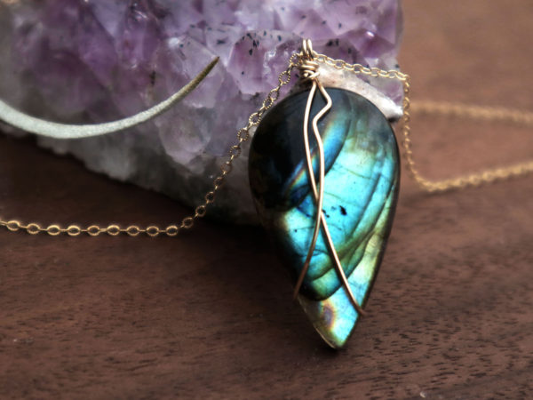 Flashing Labradorite pendant