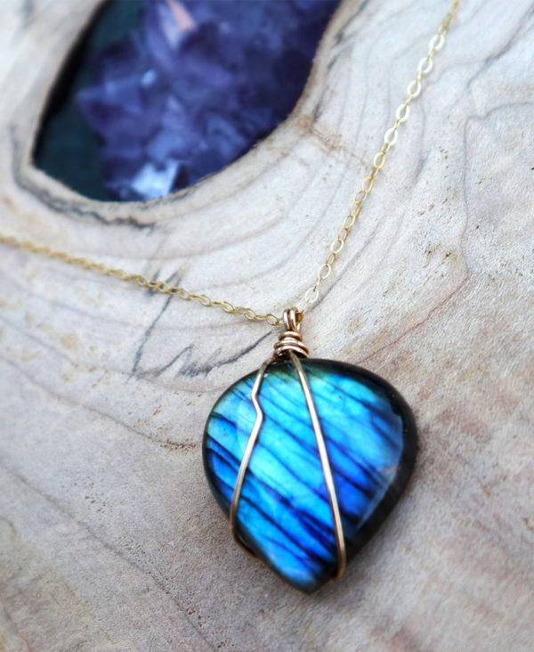 Blue Flashy Labradorite necklace